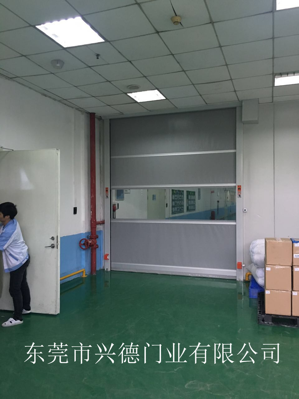 什么生產廠家定做硬質快速卷簾門質量好?