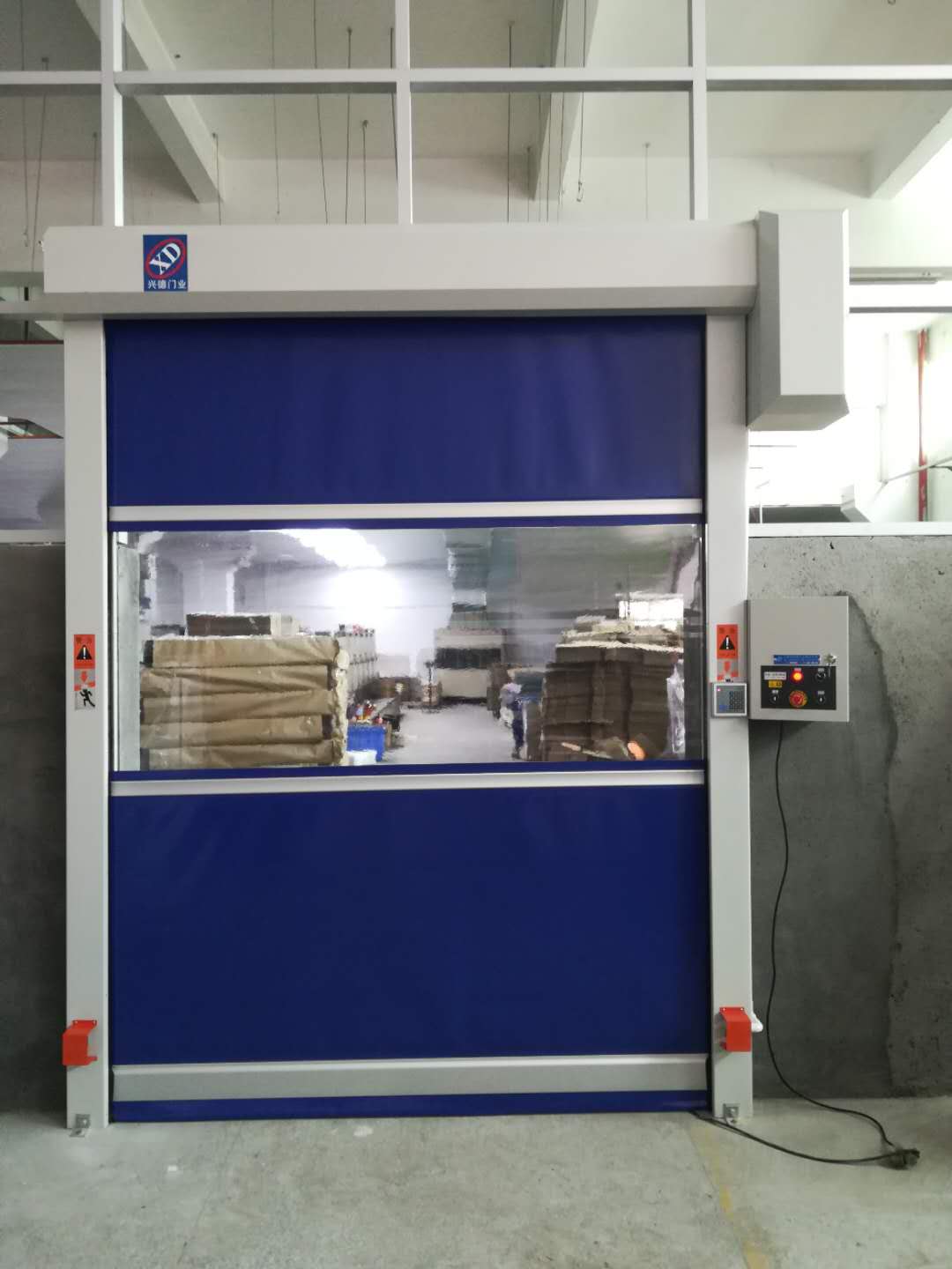 佛山高速卷簾門溫度過(guò)高的原因是什么?該如何呢?